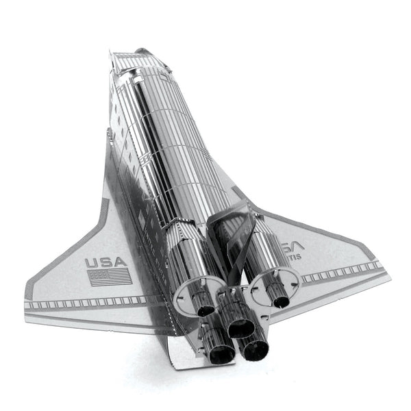 Three-dimensional jigsaw space shuttle