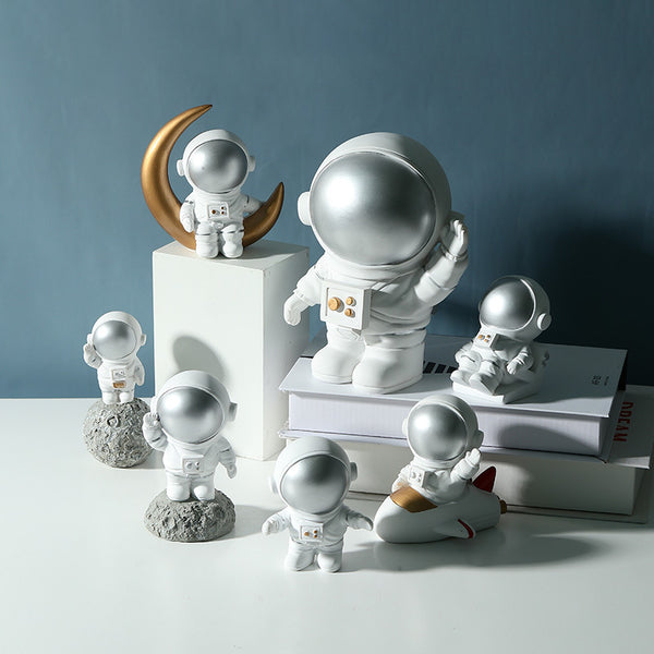 Space astronaut ornament